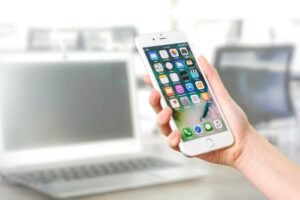 Como colocar senha nos aplicativos do iPhone?