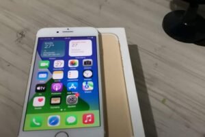 Em que ano o iPhone 7 Plus saiu de linha?