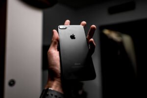 Como consertar um iPhone 7 quebrado: guia passo a passo