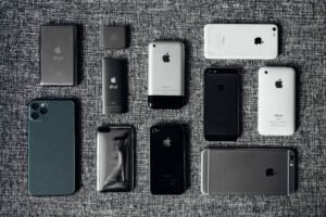 Os iPhones antigos: uma viagem nostálgica ao passado tecnológico da Apple