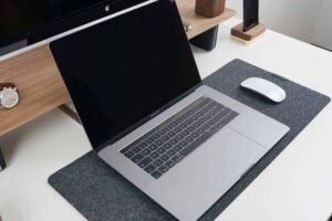 MacBook VS Notebook: Qual oferece melhor durabilidade da bateria?